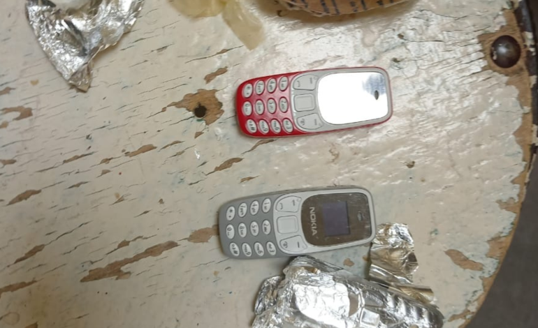 Mujer intentó ingresar celulares al penal de Piura