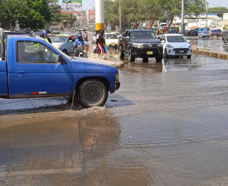 Piura: la ciudad inundada por el colapso de los desagües