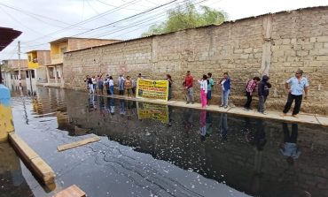 Piura: Vecinos de calle Callao en Castilla seguirán sin agua y con desagües colapsados