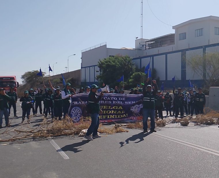 Piura: Trabajadores de SENASA toman el ingreso al puerto de Paita