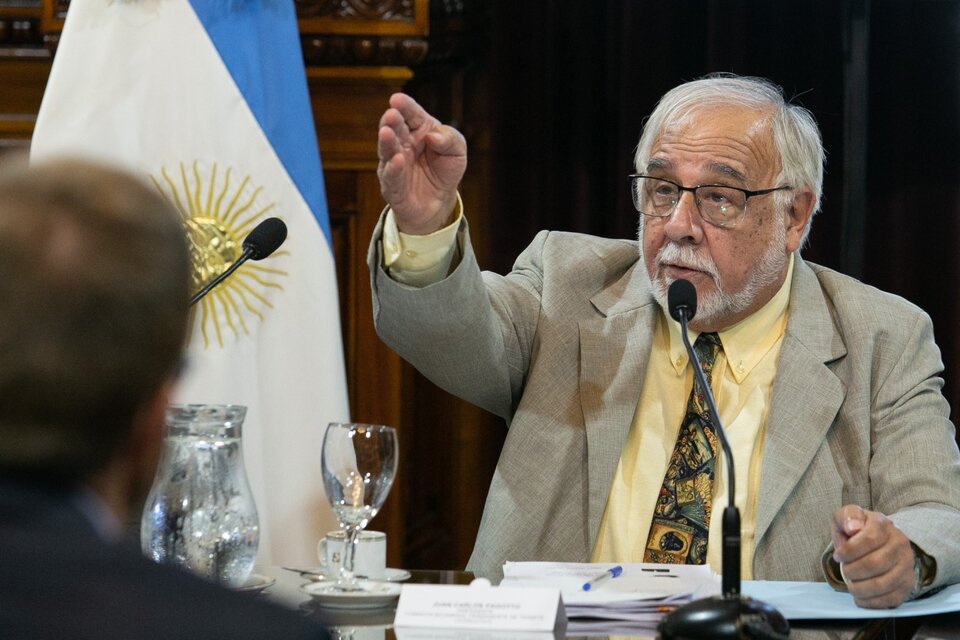 Polémica en Argentina: Legislador afín a Javier Milei propone legalizar la venta de niños