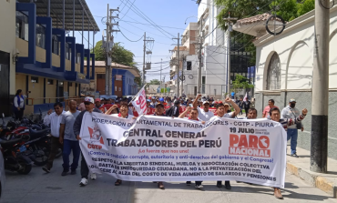 Piura: trabajadores marchan exigiendo aumento salarial y renuncia de Dina Boluarte
