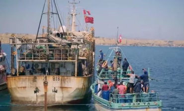 Pescadores marchan para exigir al gobierno impida el ingreso de barcos chinos