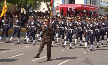 Piura: cientos de familias disfrutaron del desfile cívico militar