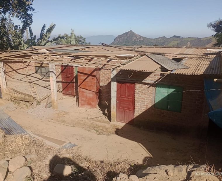 Piura: Más un centenar de casas afectadas por los fuertes vientos