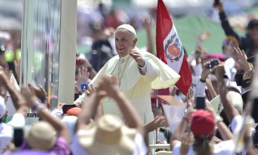 Papa Francisco felicita al Perú y hace votos por el diálogo y reconciliación