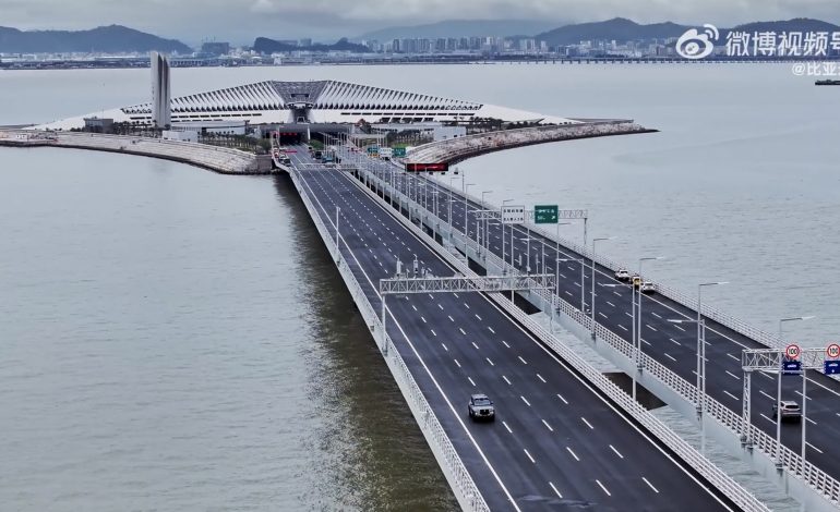 Megainfraestructura: China inaugura puente que incluyen túneles submarinos