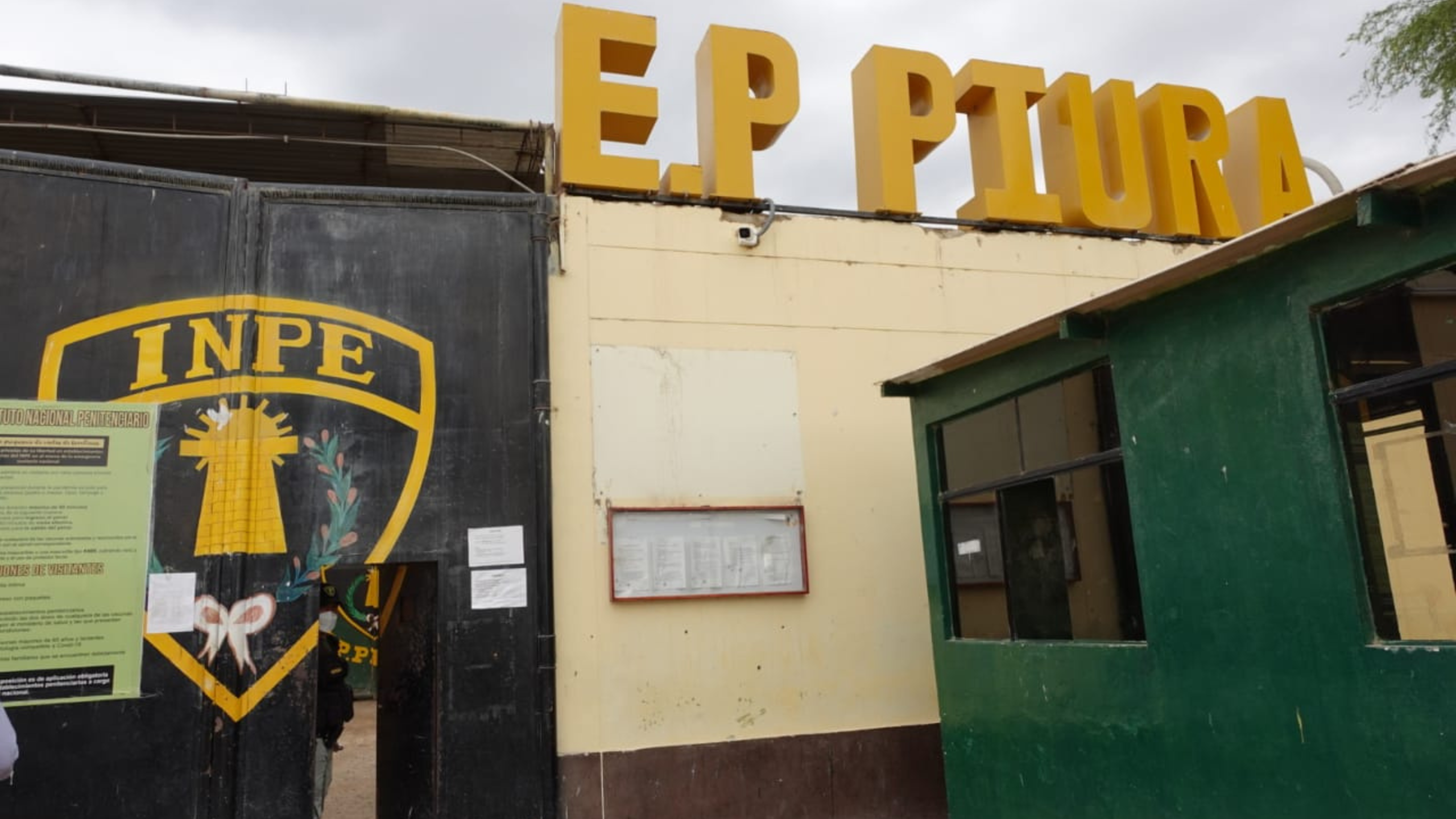 Piura: En requisa al penal encuentran celulares y drogas en celdas de dos reos