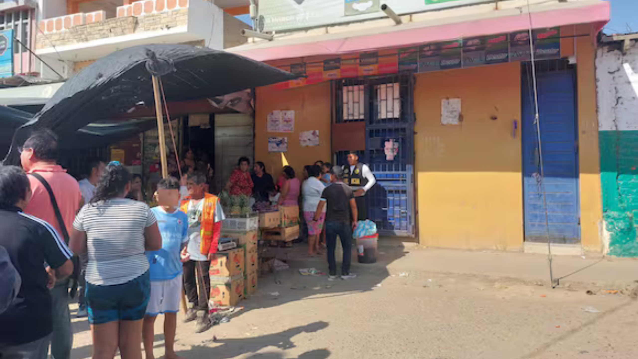 Asaltantes matan a joven en Sullana tras asalto a tienda