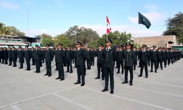 Piura: Egresados de Escuela PNP acusan de cobros a suboficial para “agilizar” carnet