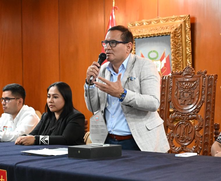 Piura: Alcalde provincial en desacuerdo con el nuevo Ministerio de Infraestructura