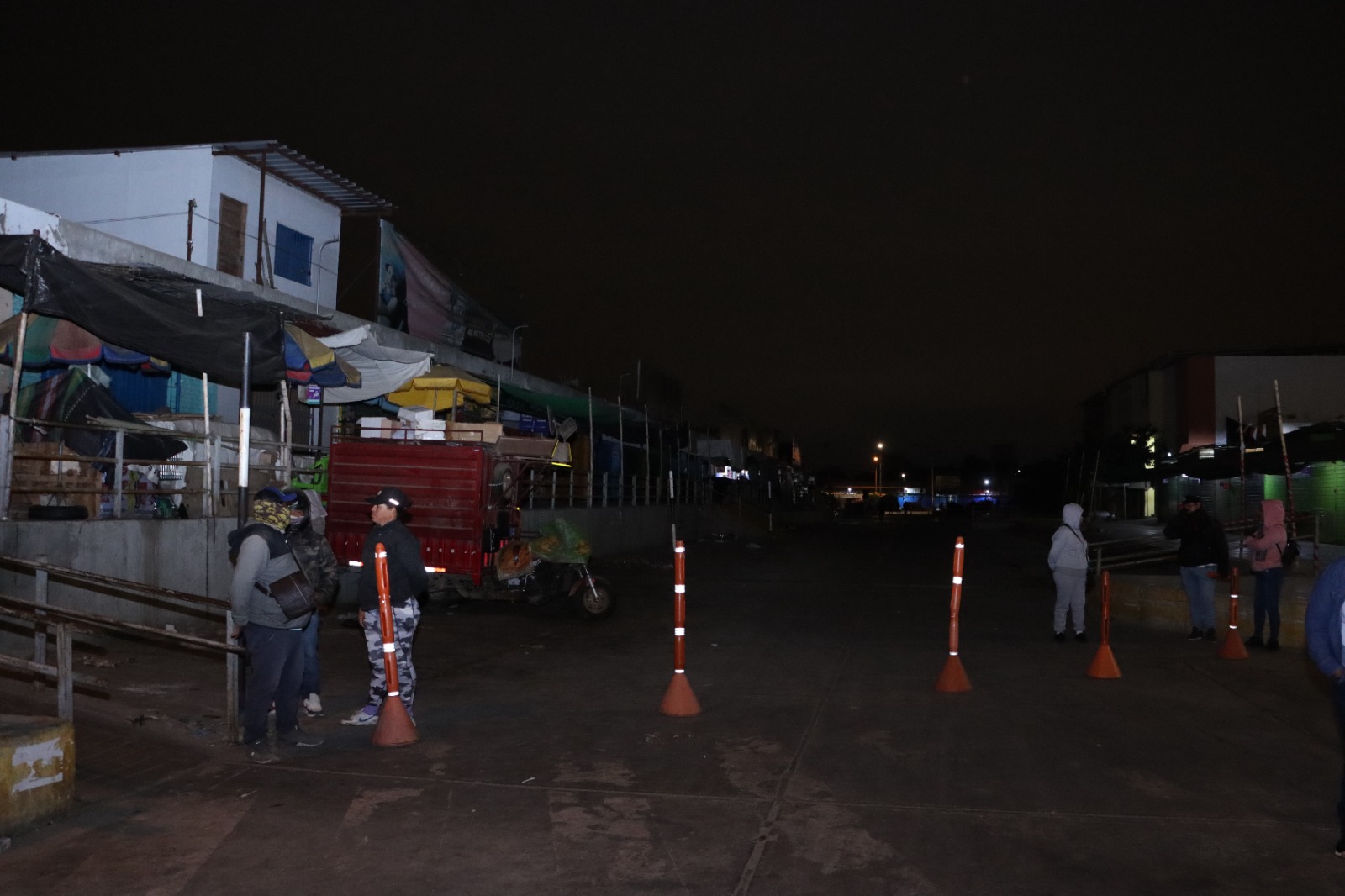 Piura: Comuna provincial recupera espacios de jirón Moreta en el mercado