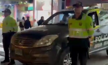 Piura: A disposición a policías que dormían en patrullero en Plaza de Armas de Sullana