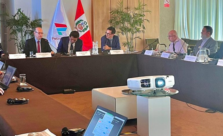 Insostenible: Directorio de Petroperú presenta su renuncia en pleno