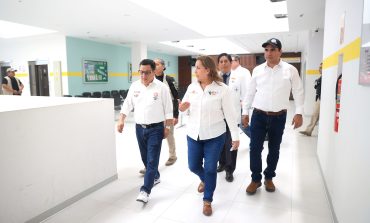 Piura: Dina Boluarte inauguró un colegio y centro médico en la región