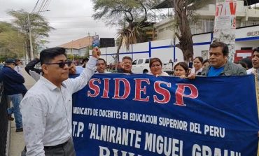 Piura: Desalojan a estudiantes del Instituto Tecnológico y exigen al GORE plan de contingencia