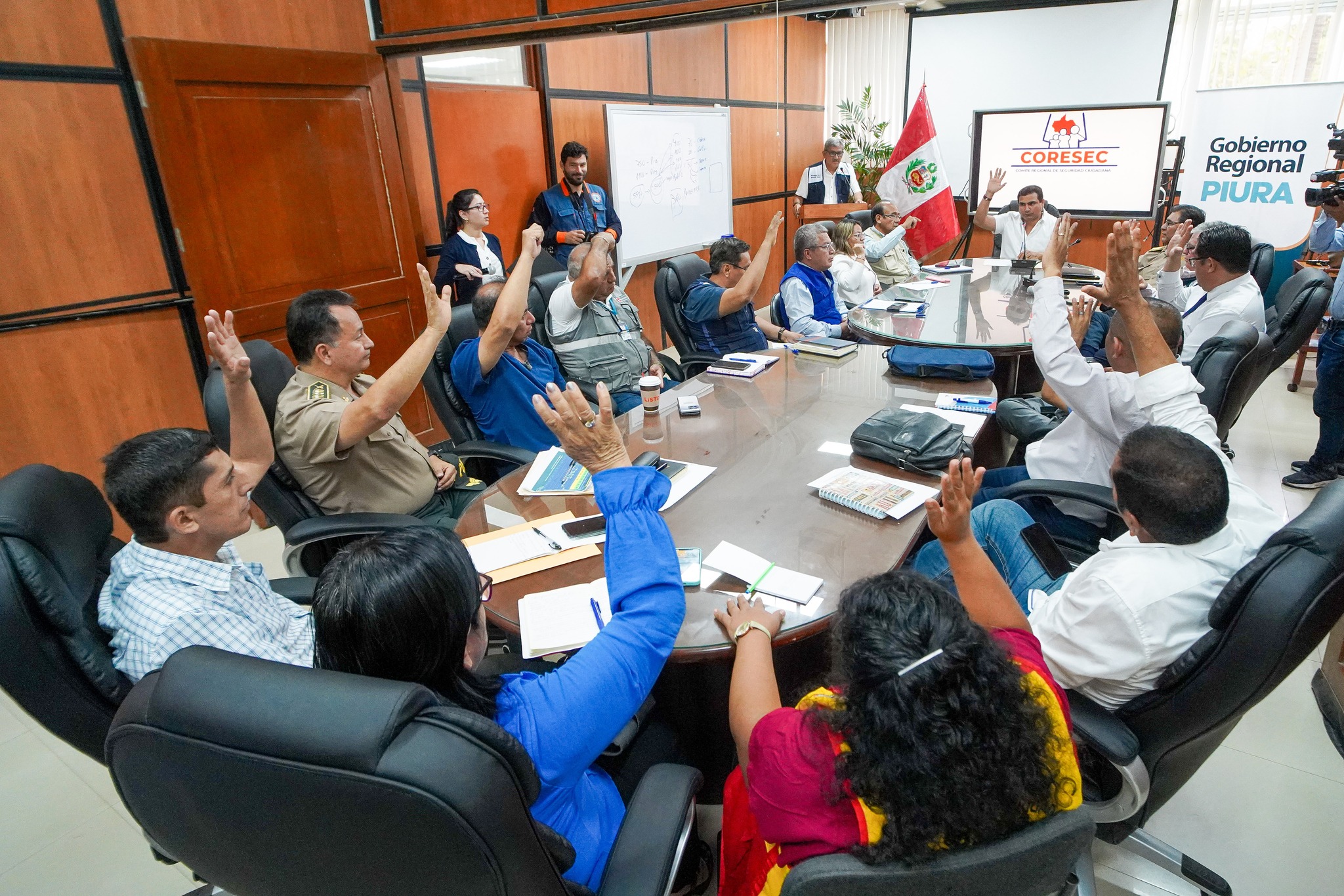 Piura: Gobernador critica que cambios constantes de los ministros del Interior perjudican la seguridad
