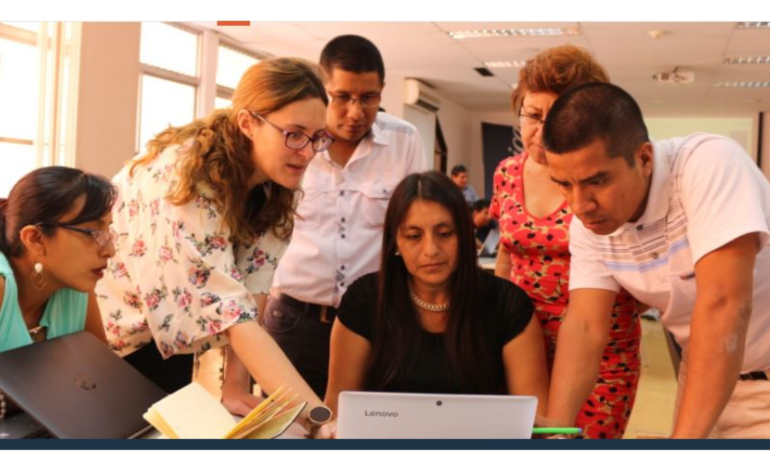 Lanzan malla de cursos digitales y gratuitos para docentes de todo el país