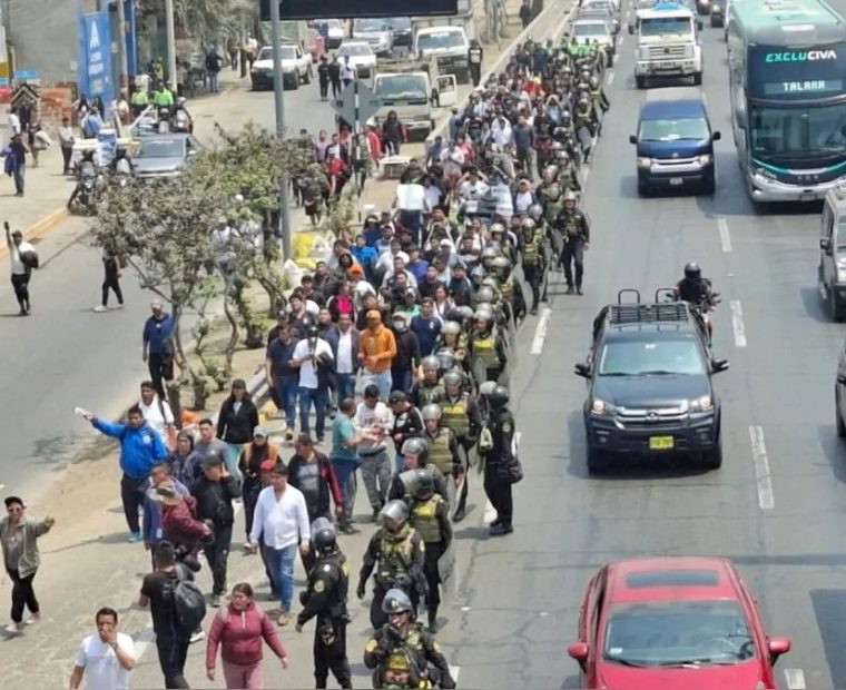 Paro de buses: Transportistas paralizaron por completo las actividades en la ciudad