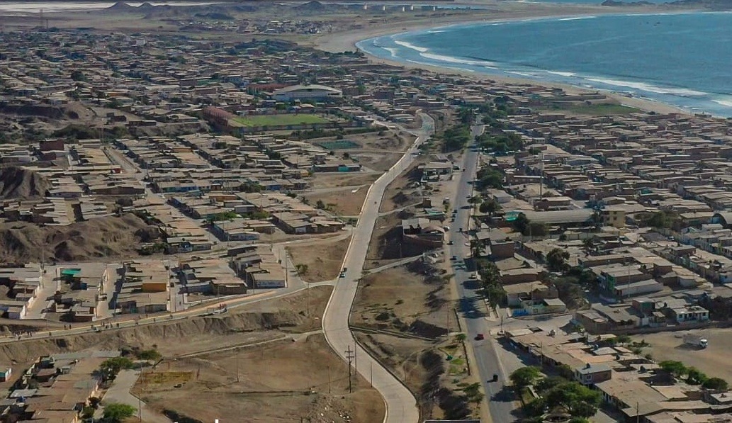 Piura: Gore dio inicio a la construcción de 75 kilómetros de la carretera La Costanera