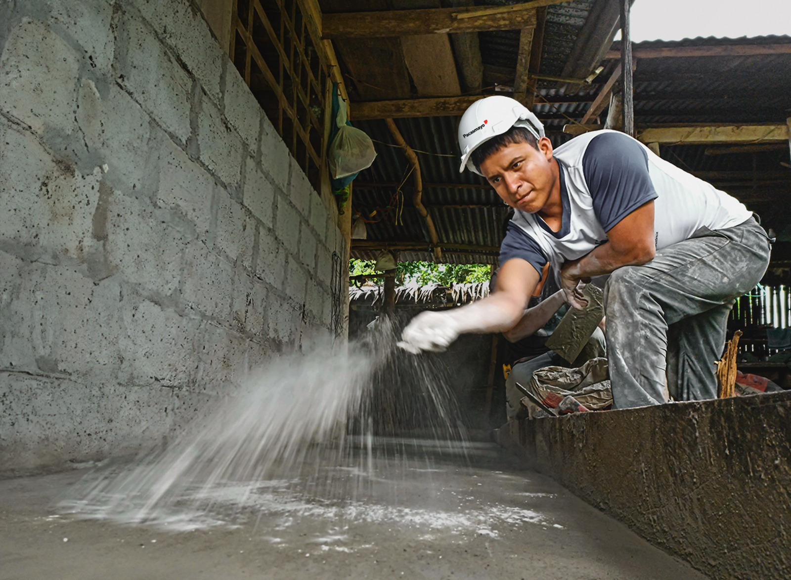 Sueños en Concreto: Programa de Pacasmayo que reemplaza pisos de tierra por pisos de concreto