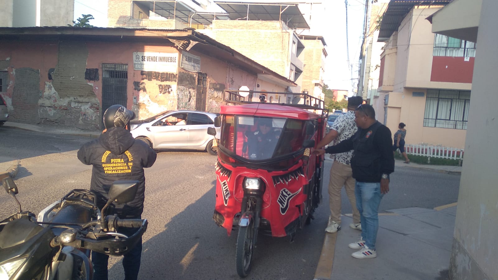 Piura: Intervienen mototaxis en calles y avenidas del centro de la ciudad