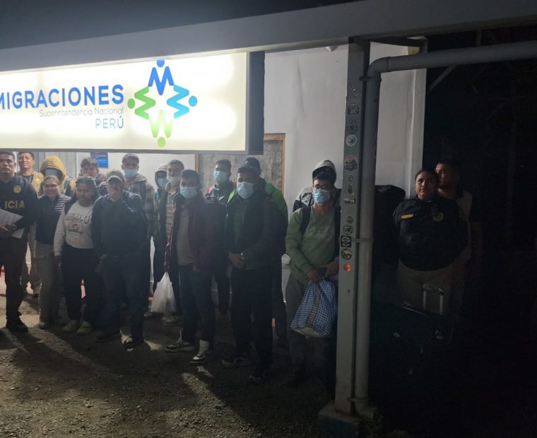 Piura: Autoridades expulsan a extranjeros ilegales en país