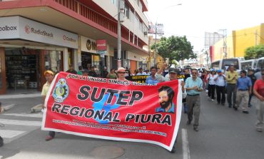 Sutep: Gremio de profesores no descarta una huelga nacional indefinida