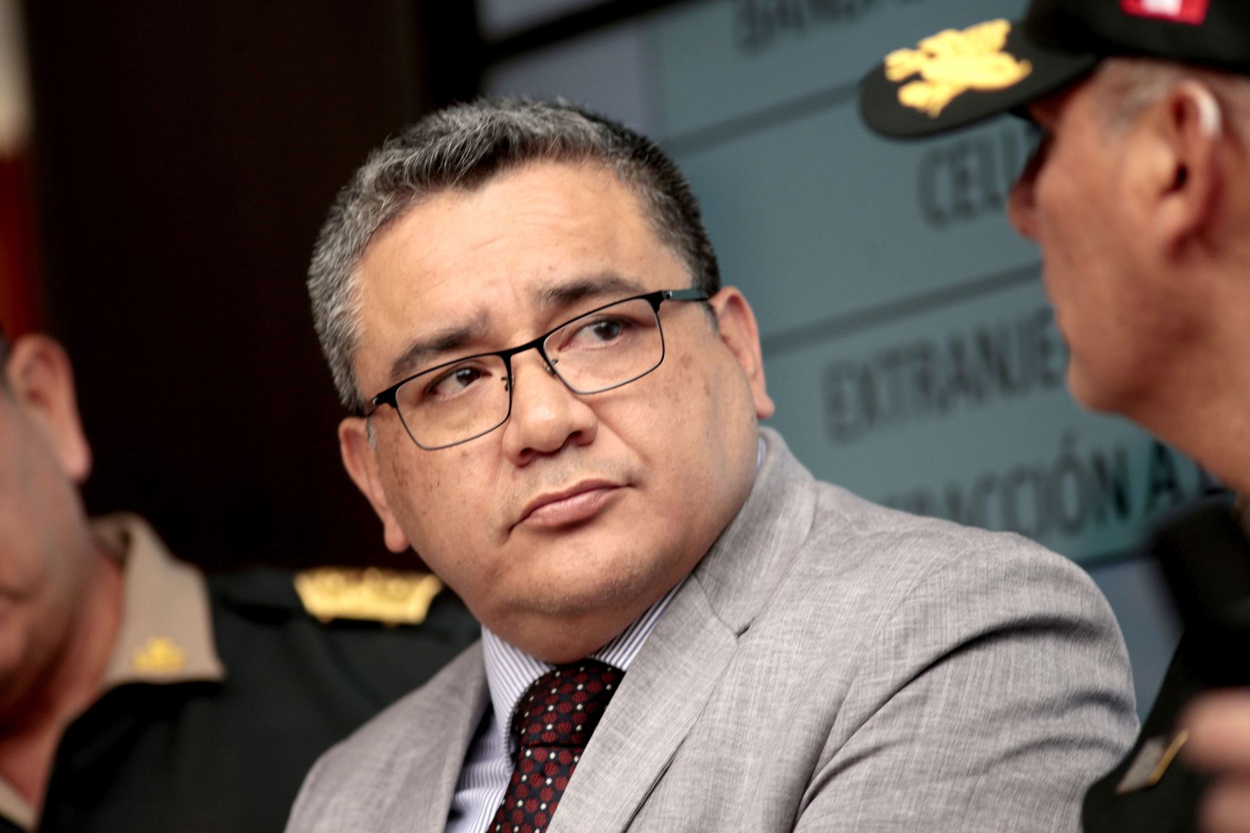 Ministerio del Interior minimiza asesinato de docente en colegio público