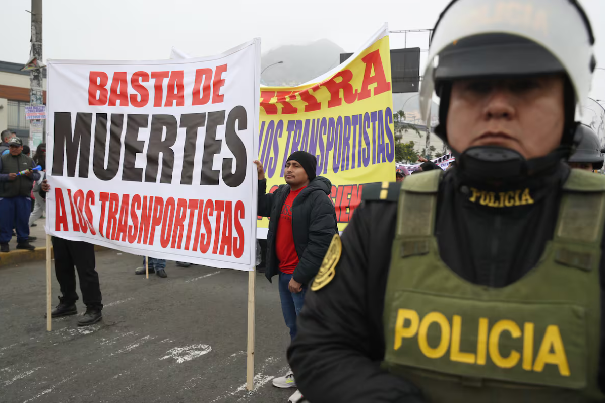 Llaman traidores de la patria a quienes convocan y marchen los días del APEC