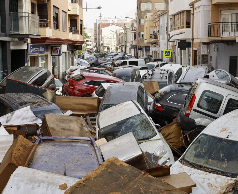 La "gota fría del siglo" deja 95 muertos y daños incalculables en España