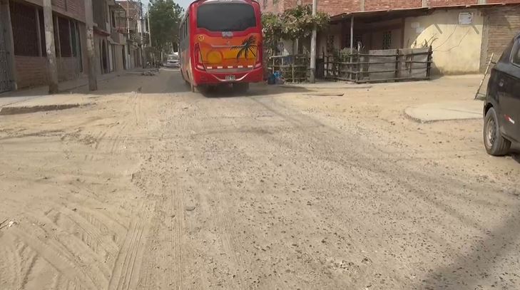 Piura: Inicia la pavimentación de la calle 35 en urb. Ignacio Merino