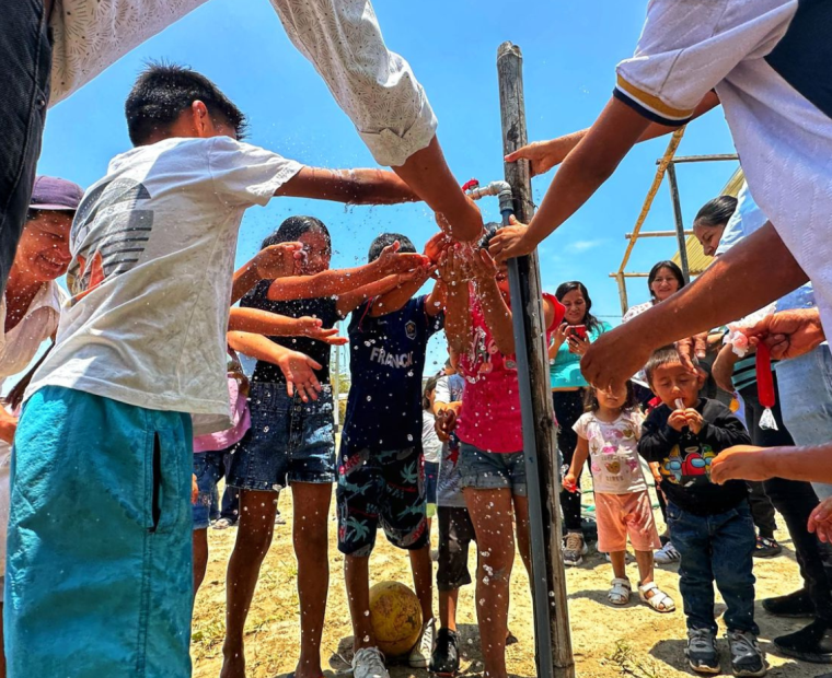 Agua para 150 familias de Villa Bicentenario en Castilla