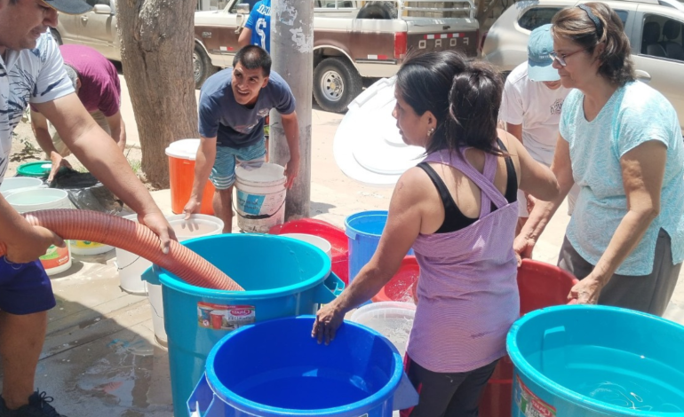 Gestionan más camiones cisterna para distribuir agua potable en Piura y mitigar la crisis por sequía