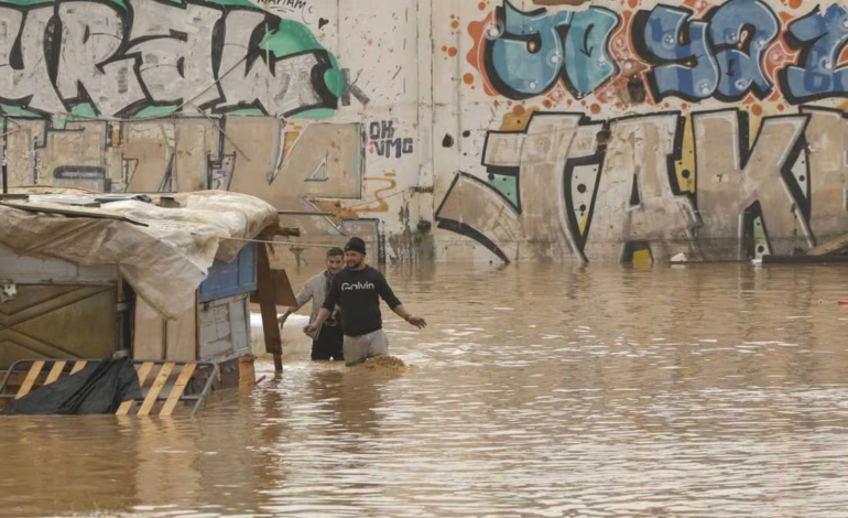 España: Sube a 155 la cifra de víctimas mortales por las inundaciones en Valencia