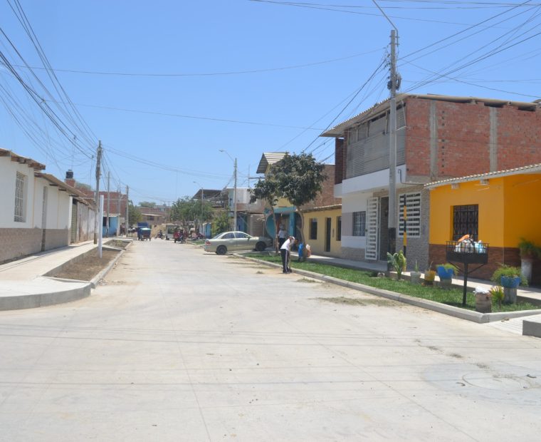 Piura: Obra de pistas y veredas en La Primavera tiene avance físico del 75%