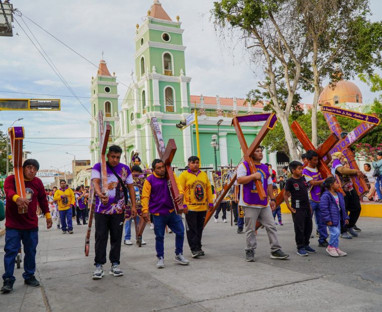 Piura: Hermandades del Señor Cautivo parten desde Catacaos rumbo al santuario en Ayabaca