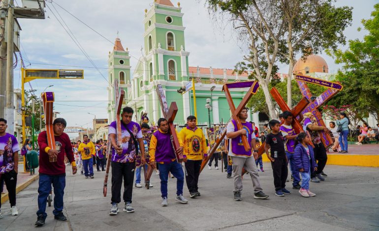 Piura: Hermandades del Señor Cautivo parten desde Catacaos rumbo al santuario en Ayabaca