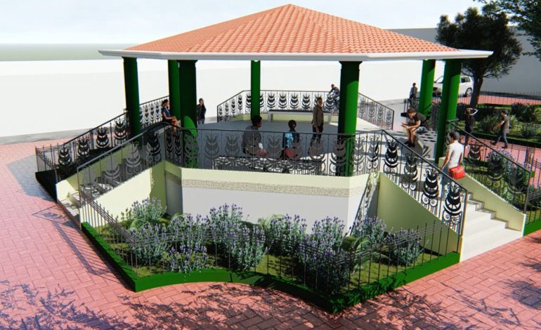 Piura: Reconstruyen Glorieta de plaza de armas de Catacaos