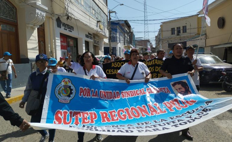 Piura: Sutep suspende la huelga y retornan desde mañana a clases