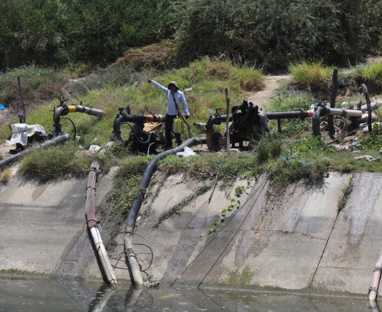 Piura: EPS Grau culpa a agricultores de extraer agua del canal destinado al consumo humano