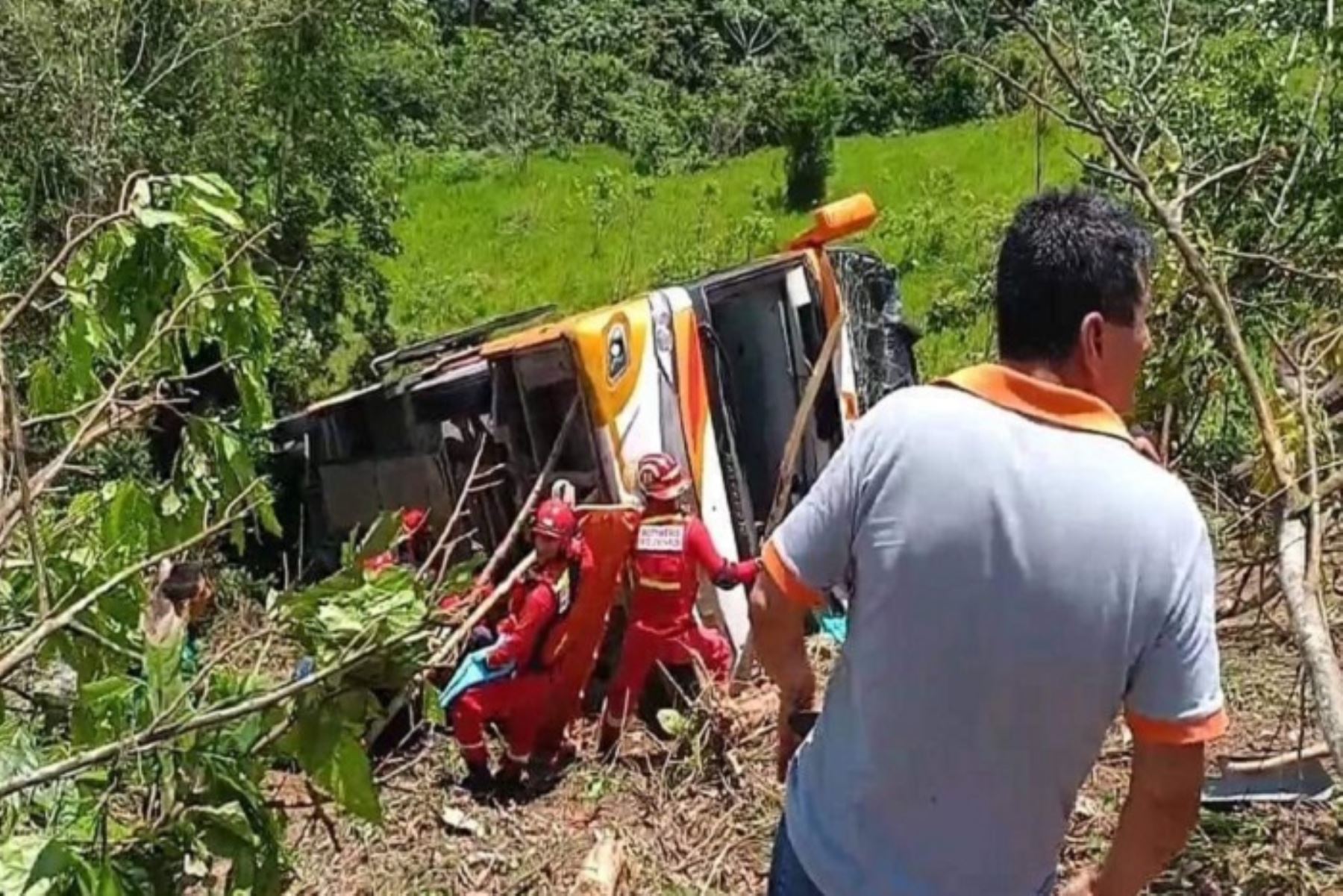 Testigo señala que bus donde viajaban escolares de Vice iba a excesiva velocidad
