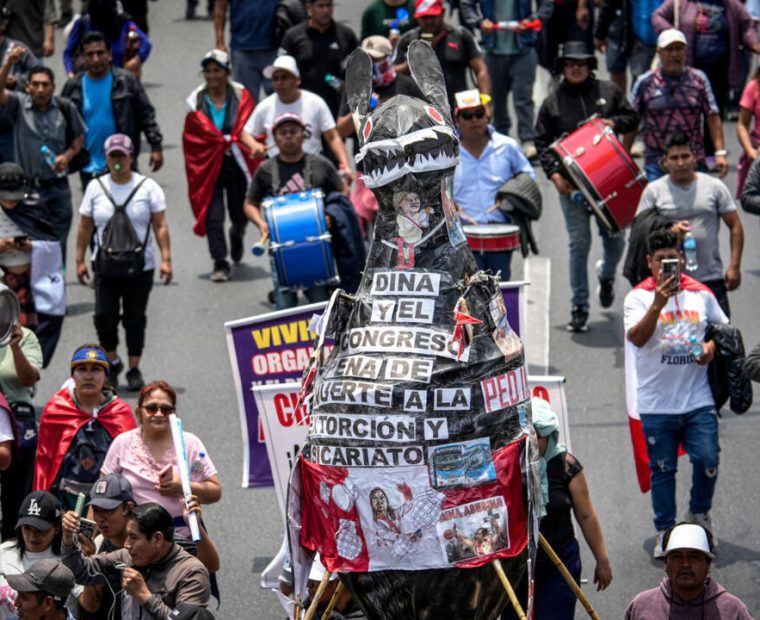 Transportistas desisten de paro durante el desarrollo del foro APEC