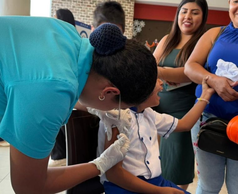 Piura lidera vacunación contra el dengue con meta de proteger a más de 106,000 menores