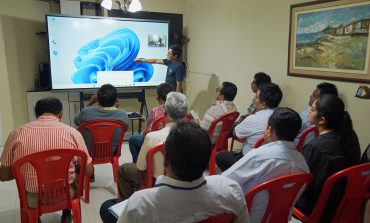 Institutos de educación superior de Piura mejoran calidad educativa con pizarras digitales interactivas