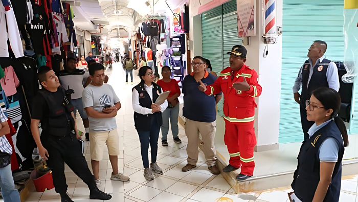 PIURA: inspección de sistemas contra incendios en el Complejo de Mercados