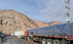 Mineros artesanales bloquean Panamericana Sur solicitando la ampliación de Reinfo