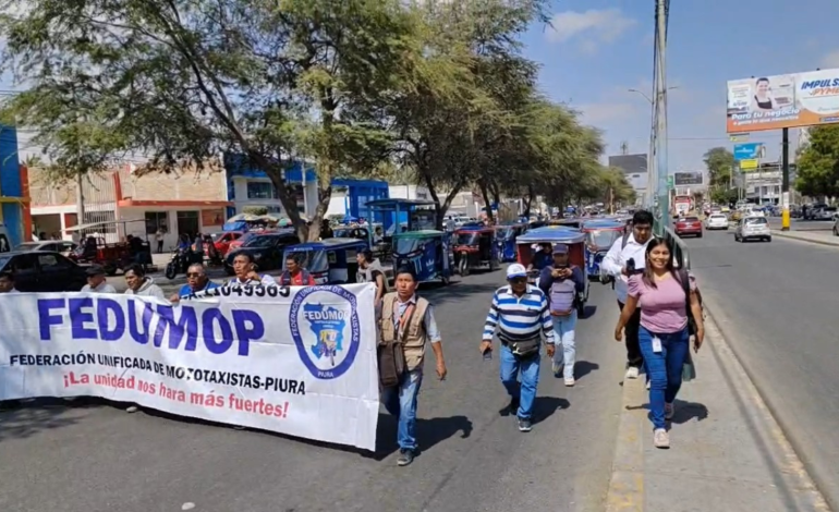 Piura: Fedumop realiza una marcha y rechaza paro del 13, 14 y 15 de noviembre