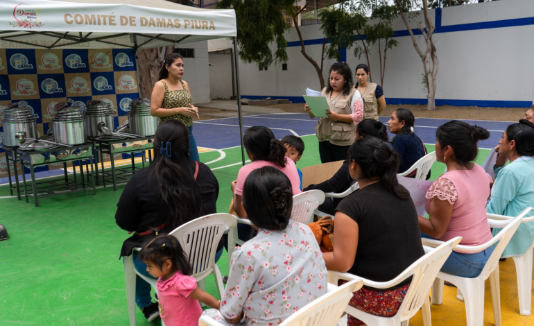 Piura: Comité de Damas entregó kits de cocina industrial a comedores