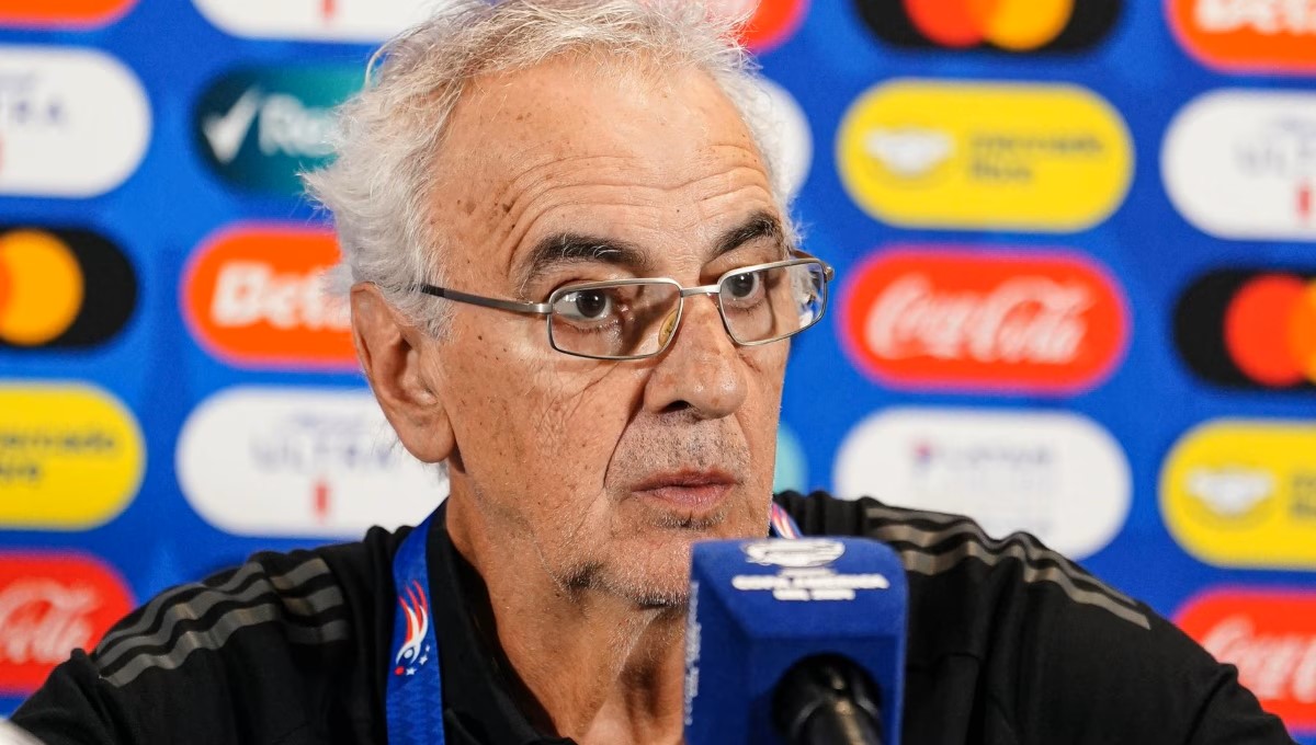 Jorge Fossati se pronuncia sobre su continuidad y el partido contra Argentina